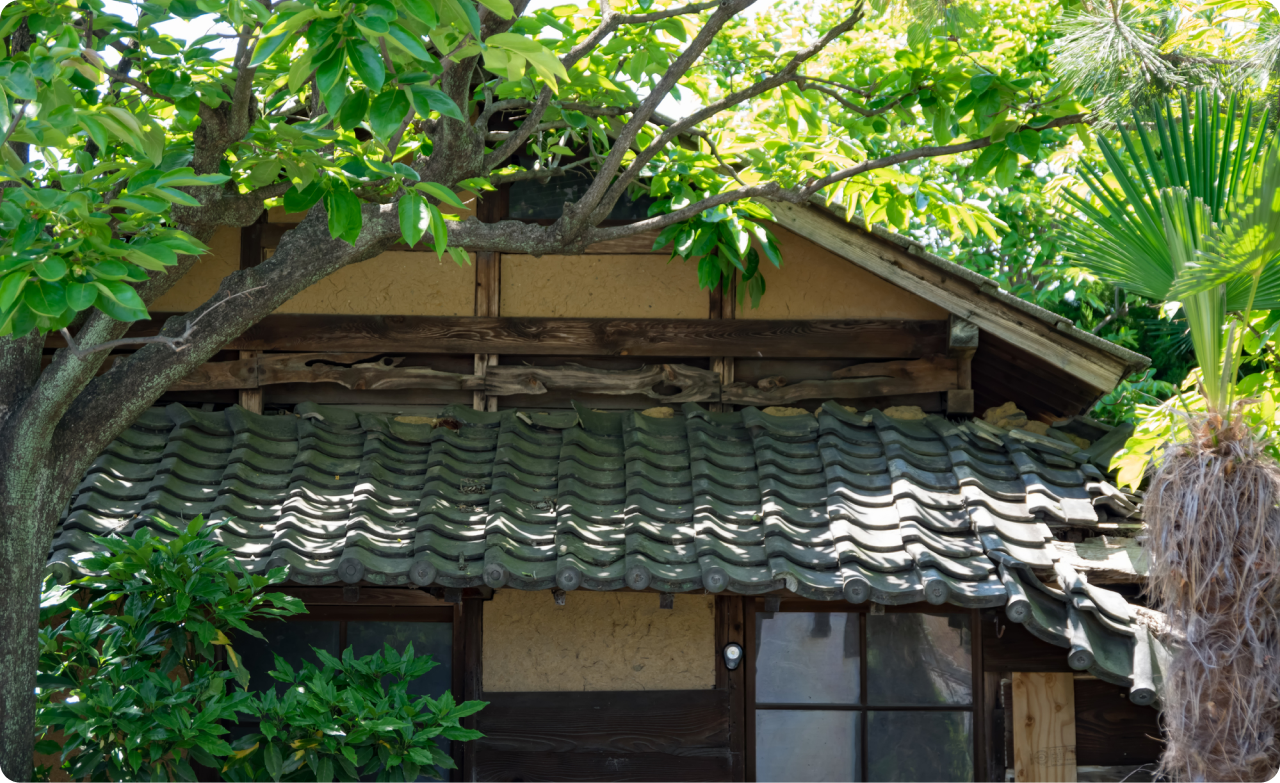 その空き家、思い出と一緒に
守り、活かしませんか?